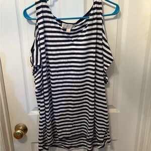 Michaels Black‎ and White Asymmetrical Sleeveless Tank Top